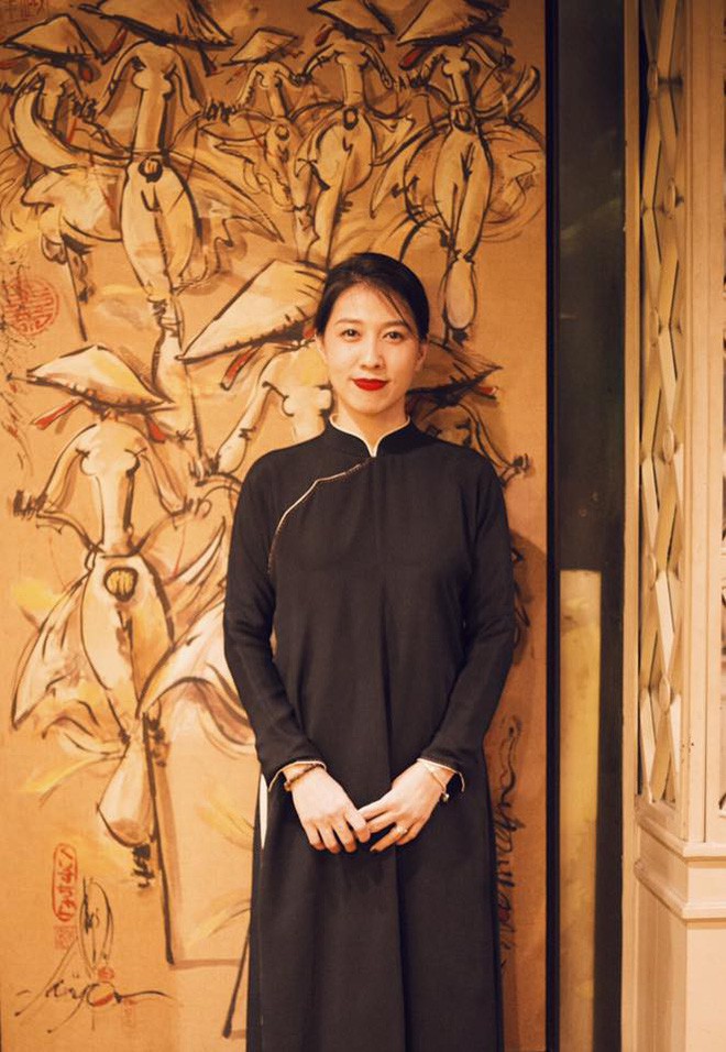 Thùy Trang - người vợ hơn 6 tuổi đang bảo vệ Phạm Anh Khoa trong bão scandal là ai?